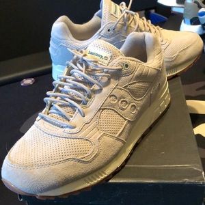 Grey Saucony’s - Gum Sole